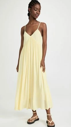 LoveShackFancy shop -LoveShackFancy shop zsupp3080215919 1649199352983 2 0. UX540 . QL90